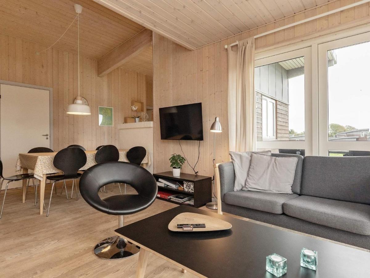 8 Person Holiday Home In ฟาบอร์ก ภายนอก รูปภาพ